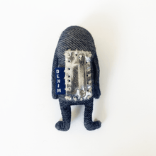 Load image into Gallery viewer, Fifth Pocket Friend