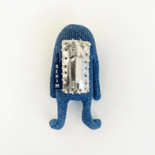 Load image into Gallery viewer, Fifth Pocket Friend